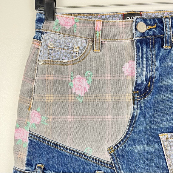 BDG Urban Outfitters Patch Work Fray Floral Denim Skirt Asymmetric (C1) - Picture 5 of 12